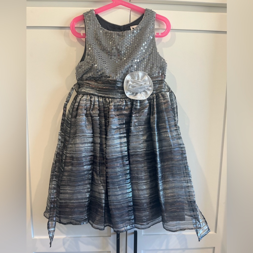 Girls silver dress size 8